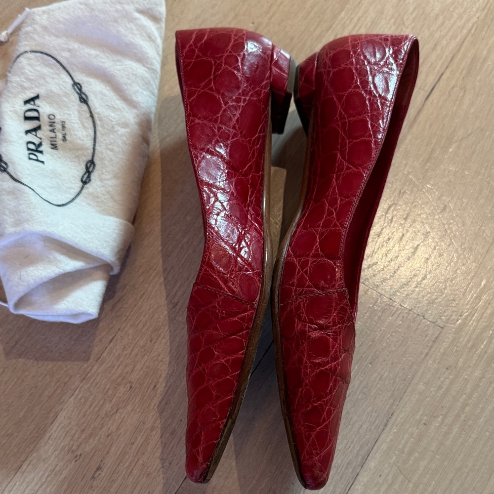 Prada Red Croc-Effect Pointed Toe Flats - Picture 6 of 11
